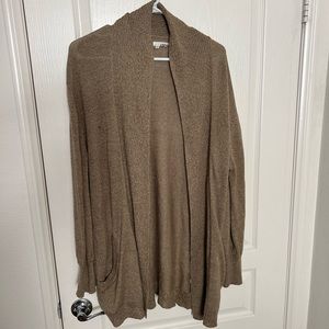Tan cardigan with pockets
